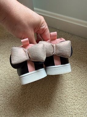 Baby GAP/Disney Minnie Mouse ears and bow Black Pink Sneakers